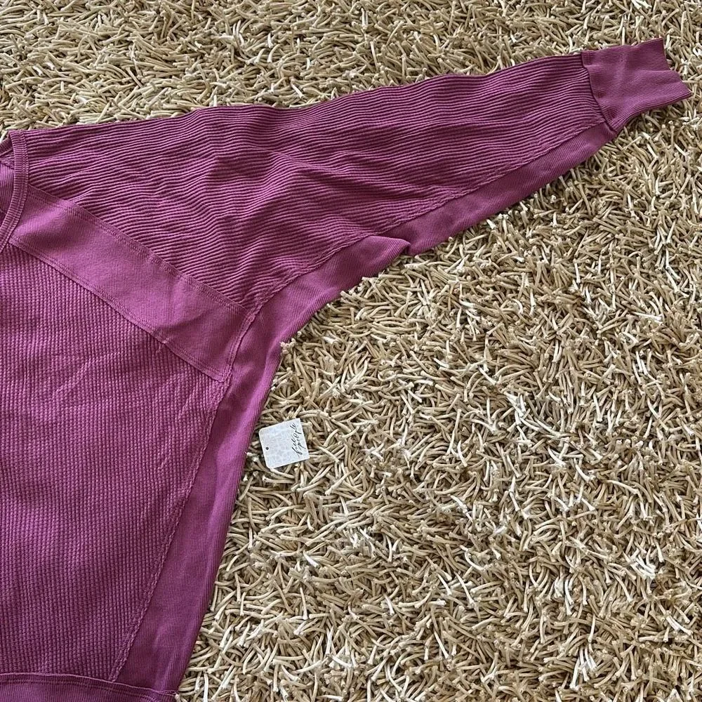 Free People Santa Clara Thermal Mulberry Size M Oversized - Picture 5 of 8